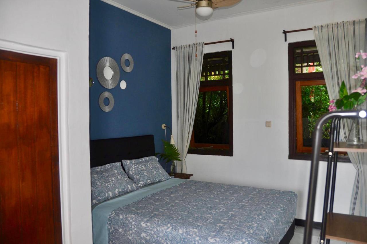 Guesthouse The 4 Fish Manado Zewnętrze zdjęcie