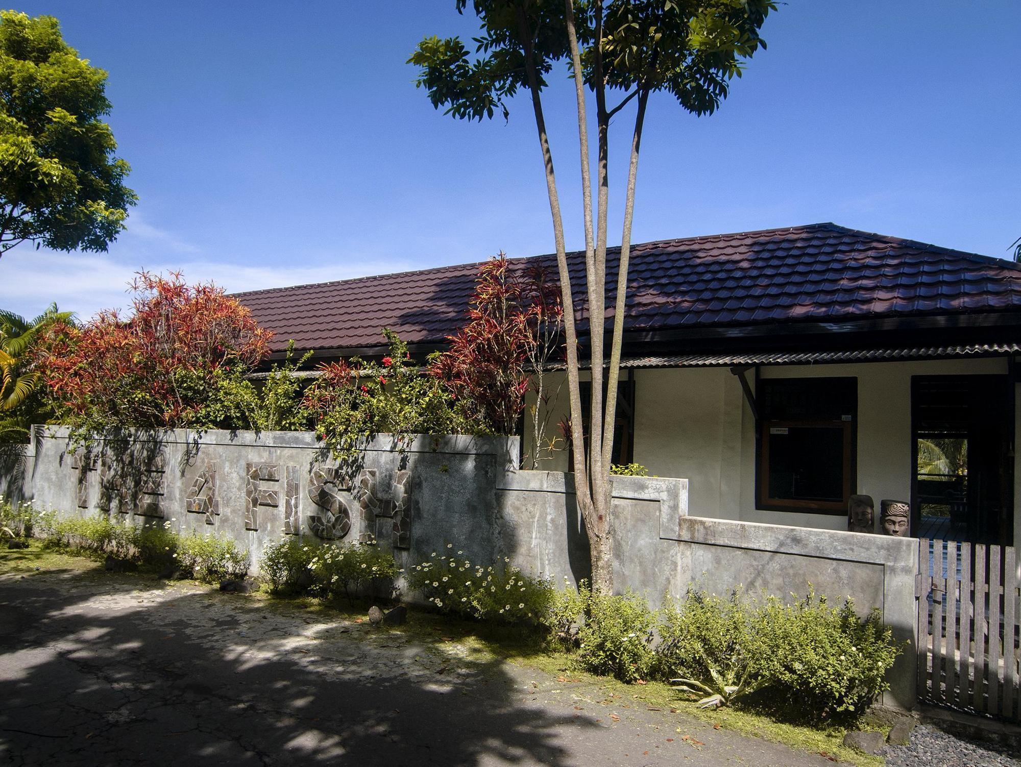 Guesthouse The 4 Fish Manado Zewnętrze zdjęcie
