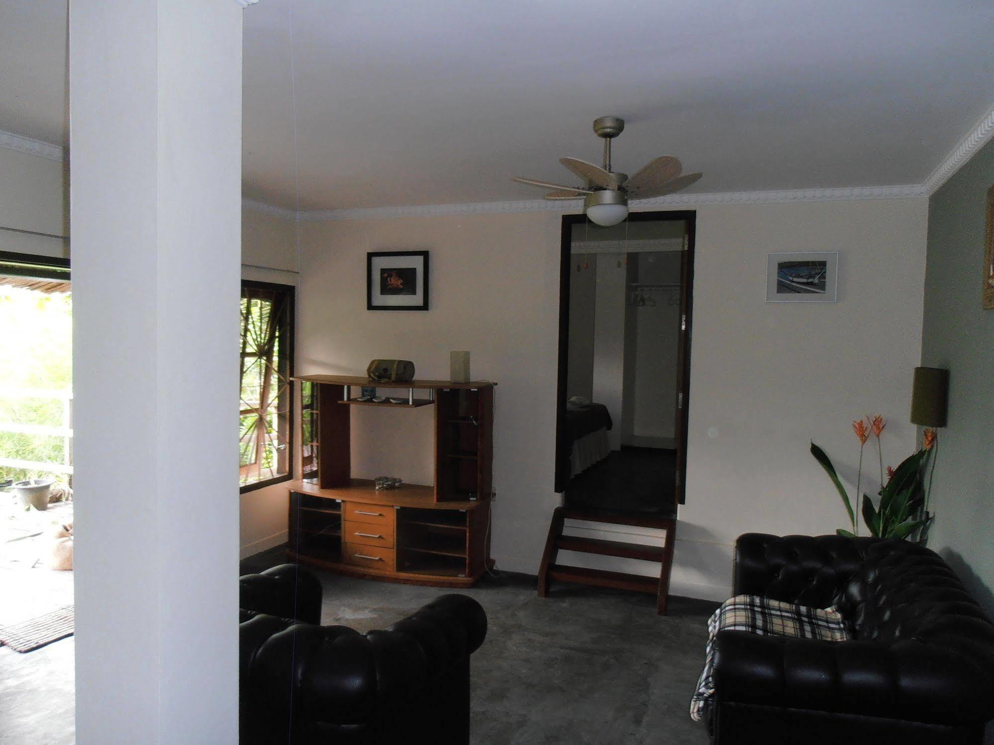 Guesthouse The 4 Fish Manado Zewnętrze zdjęcie