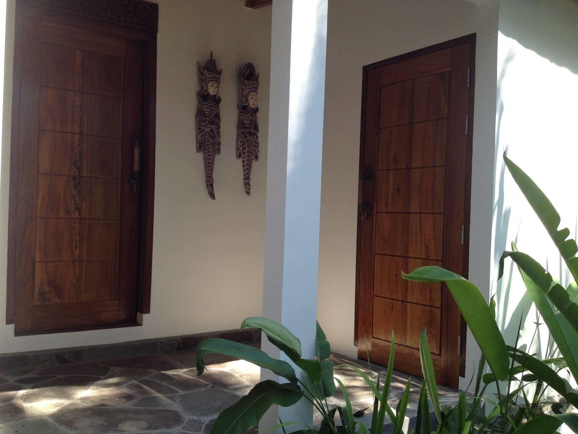 Guesthouse The 4 Fish Manado Zewnętrze zdjęcie